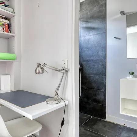 Wonderful & Large Flat In The 7th - Eiffel Tower