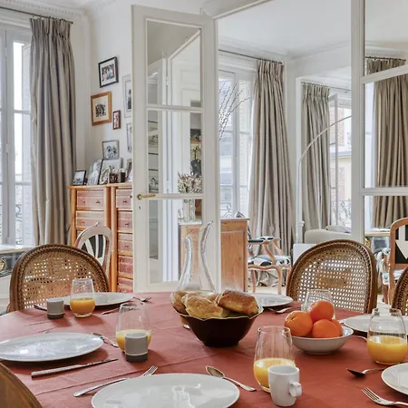 Wonderful & Large Flat In The 7th - Eiffel Tower 아파트 *