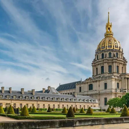 Wonderful & Large Flat In The 7th - Eiffel Tower * Paris