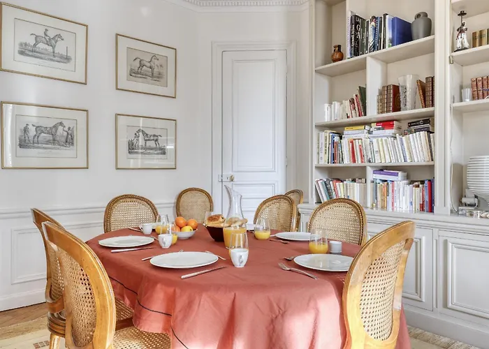 Daire Wonderful & Large Flat In The 7th - Eiffel Tower *