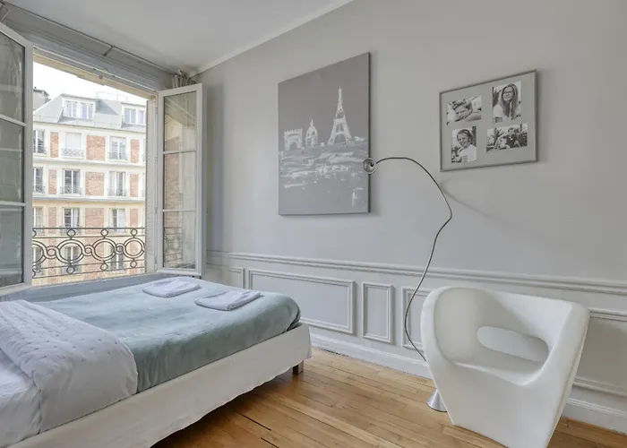 Daire Wonderful & Large Flat In The 7th - Eiffel Tower Paris