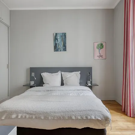 Wonderful & Large Flat In The 7th - Eiffel Tower Appartement Parijs