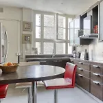 Wonderful & Large Flat In The 7th - Eiffel Tower * Париж
